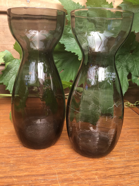#holmegaardhyacintglas#holmegaardglasværk#holmegaardglas#hyacintvase#hyacintglas #løgvase #løgglas #swirl#klartglas #vase #vintage #vintageglas#midmod #interiør #boligindretning#tilsalg #sælges #forsale #genbrug#indretmedgenbrug #paulinekdk #vejle
