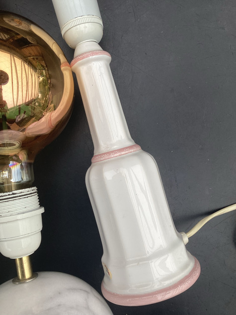 #alabast #alabastlamp #marmor#marmorlamp #marble#bordlampe#belysning ##vintage#madeindenmark#vintagekeramik#midcenturymodern#danishmodern #tilsalg #sælges#forsale#loppefund #genbrug#midmod #classic#interiordesign#homedecor #bæredygtig #indretning