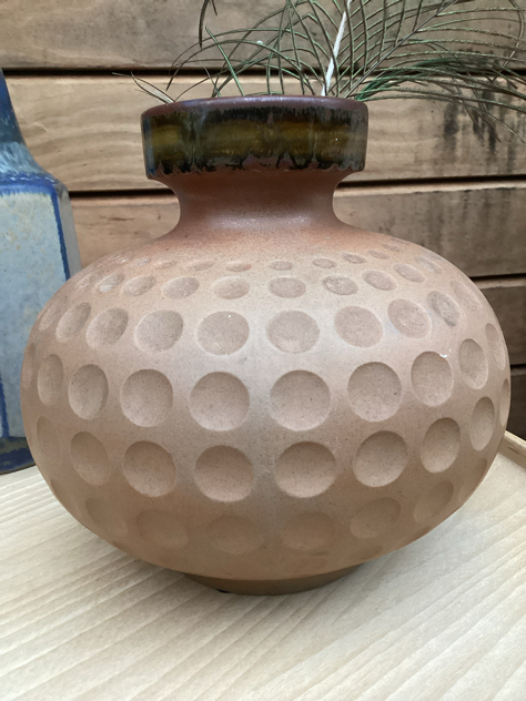 #Søholm #keramik #vintage #axella#jettehellerøe#jettehellerøekeramik#EinarJohansen#michaelandersenkeramik #vase#bordlampe#vintage #madeindenmark #vintage#vintagekeramik#midcenturymodern #danishmodern #tilsalg#sælges #forsale#loppefund #genbrug #midmod #classic#interiordesign#homedecor #bæredygtig#bæredygtighed#secondhand#paulinekdk