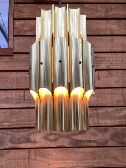 #bentkarlby#bentkarlbybarcelina#barcelonalamp#demabelysning#formlightlamp#belysning#pendel#loftlampe#johammerborg#fogmorup #danishdesign #danishlamp#superlight#brasslamp#vintagelamp #brass#danishdesign#midcenturymodern #danishmodern #tilsalg#sælges #forsale#loppefund #genbrug #midmod #classic#interiordesign#homedecor#paulinekdk #vejle#jekaverona