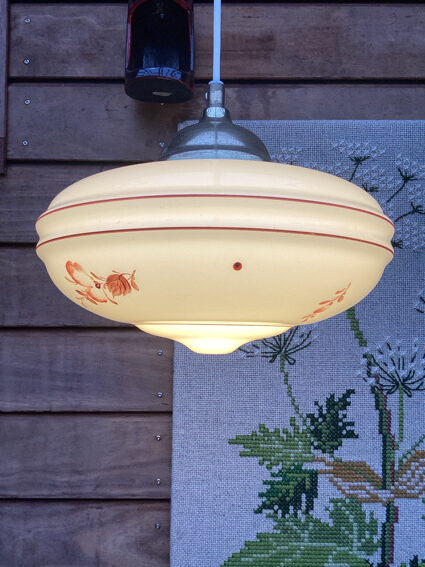 #artdeco #artdecolampe #porcelæn #messing#belysning#artdecolamp#artdecopendel#loftlampe #vintage#midmod#classic #design #danishdesign #interiør#boligindretning#tilsalg #sælges#forsale #genbrug#indretmedgenbrug #vejle