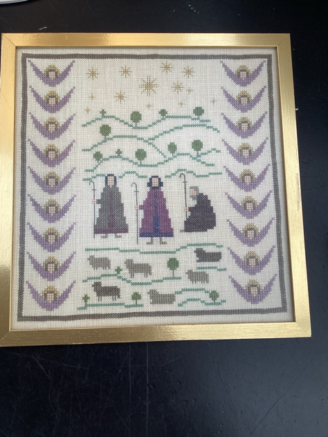 #pude #broderi #håndarbejde #håndværk#broderiiramme#broderetophæng#broderetpude #tidsel#vernerpanton #løgplante #skovensdyr #vintage #retro#interiør #boligindretning #forsale #tilsalg #sælges#loppefund #genbrug #indretning #indretmedgenbrug