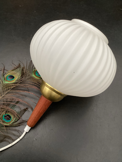 #opalglas#lampe#danishdesign #opalglas#messing #antik#tilsalg#sælges #lampe #køkkenlampe#pendel#vintagelamp#lyfa #lyfalamp #vintage #belysning#vintage#holmegaardlampe#holmegaard#midcenturymodern#danishmodern#genbrug#midmod #classic#interiordesign#homedecor#vejle#paulinekdk