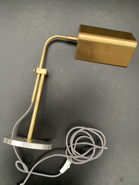 #frandsenlamp#frandsen#alulamp#messinglampe#trombone#trombonelamp#newvintage#johammerborg#fogmorup #danishdesign #danishlamp #messing#skalalamp#vintagelamp #brass #danishdesign#midcenturymodern #danishmodern #tilsalg #sælges #forsale#loppefund #genbrug #midmod #classic #interiordesign#homedecor#paulinekdk #vejle