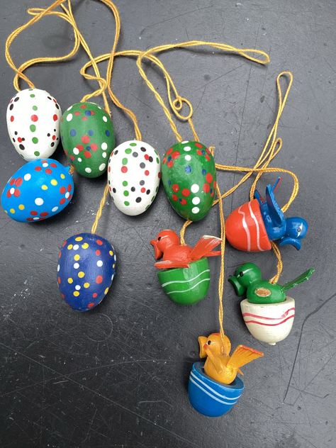 #trææg#påskepynt#håndmaledeæg #påskeæg#påskehare#hare#påske #annebeate#holline#eigenbrod#påske2025#påskepynt #easterbunny #easter#brass #messingfigur #messinghare#messing #indretning #interiør #indretmedgenbrug #tilsalg #sælges #forsale #paulinekdk #vejle
