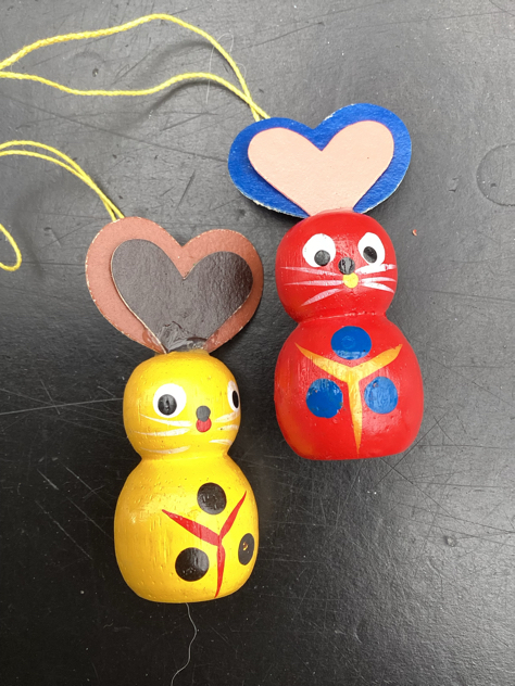 #trææg#påskepynt#håndmaledeæg #påskeæg#påskehare#hare#påske #annebeate#holline#eigenbrod#påske2025#påskepynt #easterbunny #easter#brass #messingfigur #messinghare#messing #indretning #interiør #indretmedgenbrug #tilsalg #sælges #forsale #paulinekdk #vejle