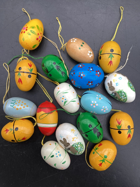 #trææg#påskepynt#håndmaledeæg #påskeæg#påskehare#hare#påske #annebeate#holline#eigenbrod#påske2025#påskepynt #easterbunny #easter#brass #messingfigur #messinghare#messing #indretning #interiør #indretmedgenbrug #tilsalg #sælges #forsale #paulinekdk #vejle
