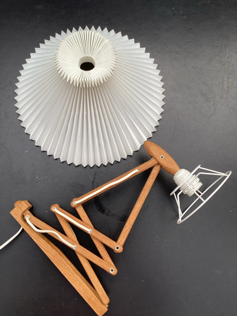 #saxlamsaxlampe#erikhansen#leklint#leklint223#leklint234#sakselampeeg #svingarm#teak#sakselampe#teaksakselampe#belysning#væglampe #vintagelamp #svingarmslampe #messing#vintage #brass #antiklampe #interiør#indretning#boligindretning #indretmedgenbrug #danishdesign#væglampe #vejle #paulinekdk