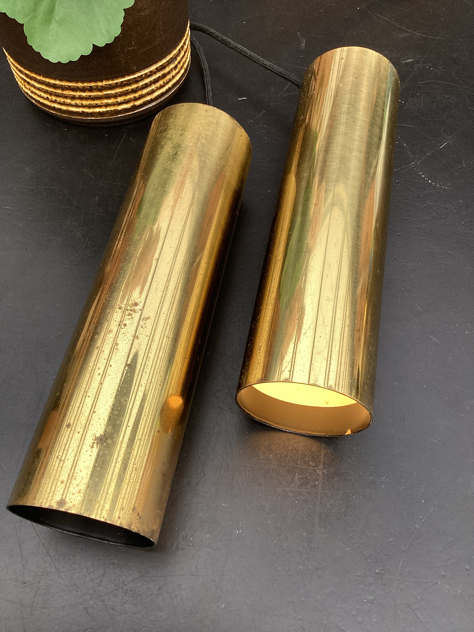 #cylinderlampe #cylinderlamp#cylinderpendel#massivmessing#fogogmørup #holmegaardglasværk#johammerborg#leklint#esbenklint #vintage#trombonependel #midmod #interiør #boligindretning #tilsalg#sælges #forsale #genbrug #indretmedgenbrug #paulinekdk#vejle#ju1#jørnutzon
