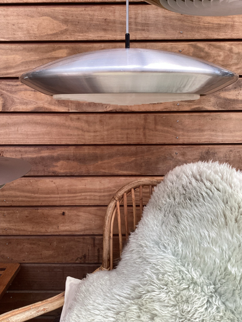 #seralamp#aluminiumlamp#alulamp#saturnlamp#copperlamp#brass#messinglampe#kobberlampe#johammerborg#fogmorup #danishdesign#danishlamp#messing#skalalamp#vintagelamp #diskos#diskoslampan#brass#danishdesign #midcenturymodern#danishmodern#tilsalg #sælges#forsale #loppefund #genbrug#midmod#classic #interiordesign#homedecor#paulinekdk #vejle