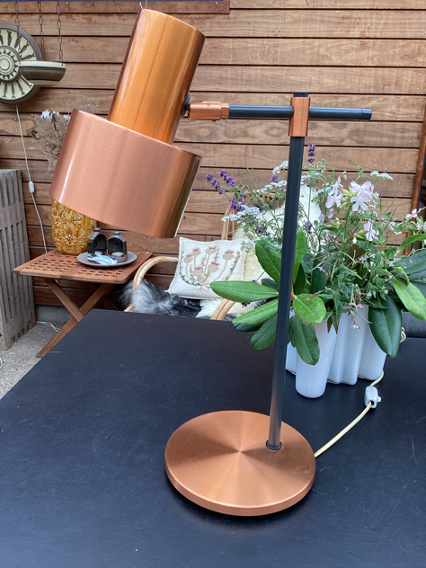 #lentokobber#lentocopper#alulamp#messinglampe#kobberlampe#trombonelamp#copperlamp#johammerborg#fogmorup #danishdesign #danishlamp#lento#lentolamp#copper #skalalamp#vintagelamp #brass#danishdesign #midcenturymodern #danishmodern #tilsalg#sælges #forsale #loppefund #genbrug #midmod #classic#interiordesign #homedecor#paulinekdk #vejle