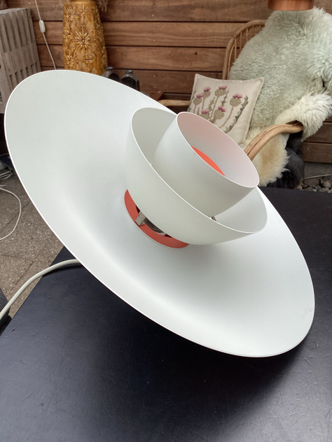 #fogogmorup#leklint#ph43#louispoulsen#phlamp#phlampe#fabriciuskastholm#balllamp#johammerborg#spaceage#jekaluna#holmegaard#ifö#louispoulsen#indretning#belysning#midmod#danishdesign#vejle#paulinekdk