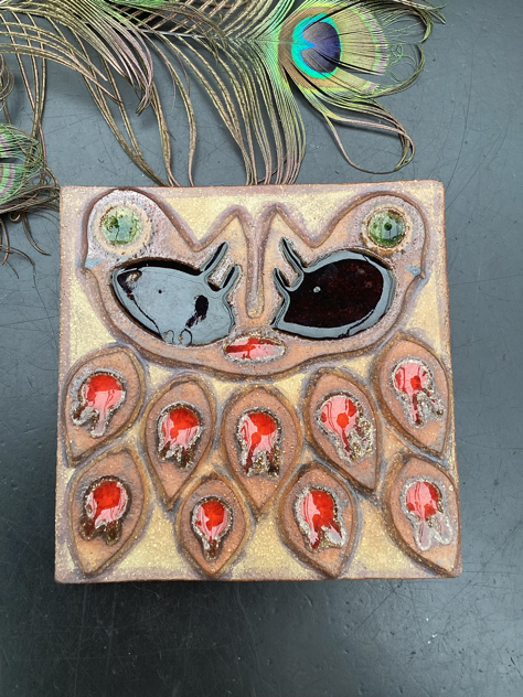 #relief#søholmrelief#noomibackhausen#søholm#søholmstentøj#noomirelief#stentøj#stentøjsrelief#bordlampe#vintage#madeindenmark #vintage#vintagekeramik#midcenturymodern#danishmodern #tilsalg #sælges#forsale#loppefund #genbrug#midmod #classic#interiordesign#homedecor#bæredygtig#bæredygtighed#secondhand#paulinekdk