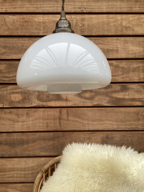 #lampe#danishdesign #opalglas#messing #antik #tilsalg#sælges #lampe #køkkenlampe#pendel #vintagelamp#lyfa #lyfalamp #vintage #belysning#vintage #holmegaardlampe #holmegaard#midcenturymodern#danishmodern #genbrug#midmod #classic #interiordesign#homedecor#vejle#paulinekdk