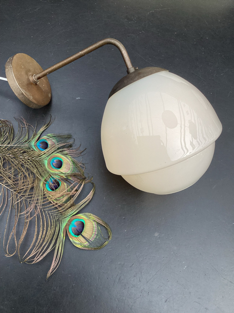 #artdeco #artdecolampe #porcelæn #messing #belysning#artdecolamp#artdecopendel#loftlampe #vintage #midmod#classic #design #danishdesign #interiør #boligindretning#tilsalg #sælges#forsale #genbrug #indretmedgenbrug #vejle