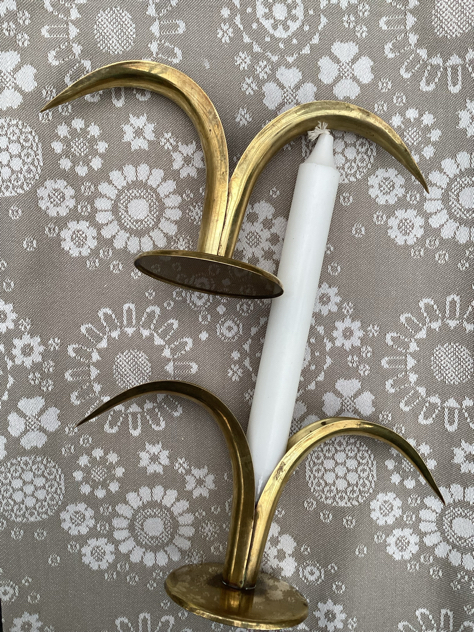 #liljestage#messingliljestage #madeinsweden#lysestage#advent #adventsstage #jul #julidanmark#messingkuglestage#messingstage #vægstage #loftsstage#vintage #vintagelysestage #madeindenmark #vintage#vintagekeramik #midcenturymodern #danishmodern #tilsalg#sælges #forsale #loppefund #genbrug #midmod #classic#interiordesign #homedecor #bæredygtig #indretning#indretmedgenbrug