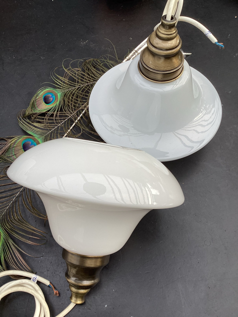 opaline2.jpg #holmegaard#michaelbang#michaelbangholmegaard#holmegaardteardrop#jacobbang #jacobebang#glas#overfangsglas#lilla#lillapendel#purplelamp#purpleglass#køkkenlampe#opalglas#opaline#midmod#belysninh#vintage#interiør#boligindretning