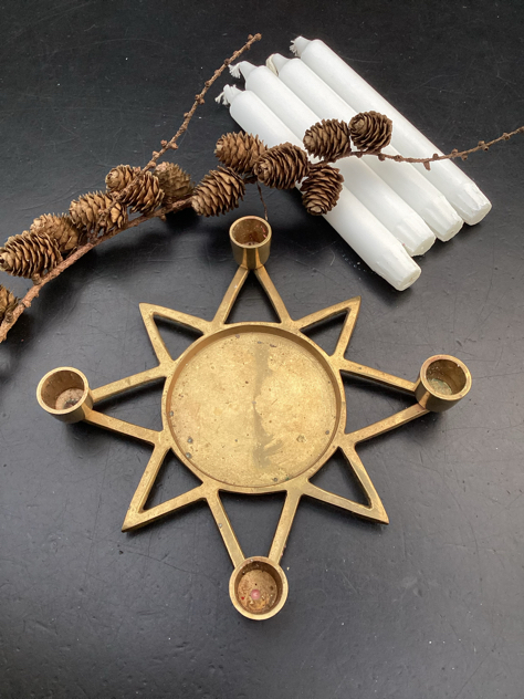 stjernestage.jpg #adventsstage#westgermany#juletræsfod#vintage#erikgraeser#westgermanystage#jul#jul2025#adventsstageimessing #juletextil#juletekstil #södahl#södahlbetlehem#messingstage#messingadventsstage #Juletræstæppe#trykpålærred #hansjurgenschobel#hansjürgenschöbel #södahlvintage #midmod #danishdesign#scandinaviandesign #indretning #interiør #boligindretning#boligtekstil #tekstilkunst #paulinekdk #vejle