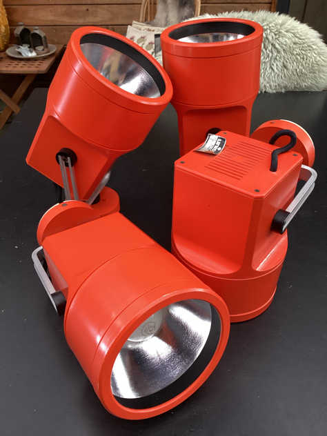 #bentgantzelboysen #danishdesign#vintagelamp #vintage#louispoulsen#belysning#unispot#storebrorlampe #belysning#pendel #vintage #midcenturymodern#danishmodern #tilsalg #sælges#forsale #loppefund #genbrug#midmod #classic #interiordesign#homedecor #bæredygtig #indretning#indretmedgenbrug #paulinekdk #vejle