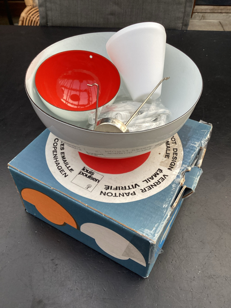 #flowerpot#vernerpanton#louispoulsen#flowerpots#vernerpantonflowerpot vernerpantondesign flowerpotiemaljeenamellampjohammerborgfogmorup danishdesigndanishlamp messingskalalampvintagelamp brassdanishdesign midcenturymoderndanishmodern tilsalg sælgesforsale loppefund genbrugmidmod classic interiordesignhomedecorpaulinekdk vejle