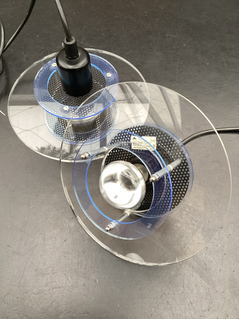 #acryliclamp#spaceage#designlight#formlight#jeka lyfa johammerborg lyskær fogmorup danishlamp vintagelamp fogmorup danishlamp vintagelamp danishdesign midcenturymodern danishmodern tilsalg sælges forsale genbrug midmod classic interiordesign homedecor paulinekdk vejle