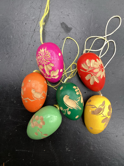 #trææg#påskepynt#håndmaledeæg #påskeæg#påskehareharepåskeannebeatehollineeigenbrodpåske2025påskepynt easterbunny easterbrass messingfigur messingharemessing indretning interiør indretmedgenbrug tilsalg sælges forsale paulinekdk vejle