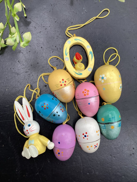 #trææg#påskepynt#håndmaledeæg #påskeæg#påskehareharepåskeannebeatehollineeigenbrodpåske2025påskepynt easterbunny easterbrass messingfigur messingharemessing indretning interiør indretmedgenbrug tilsalg sælges forsale paulinekdk vejle