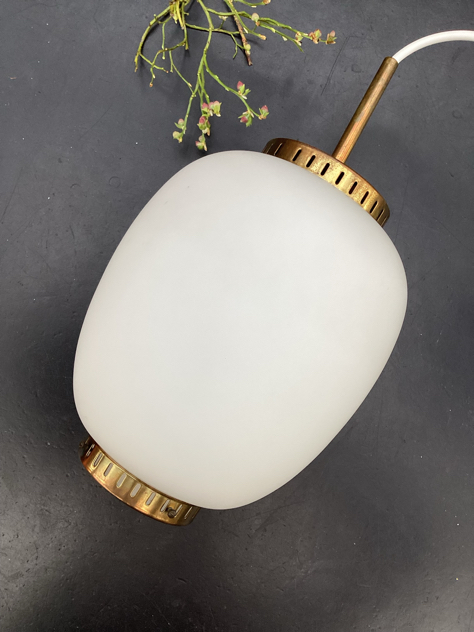 #bentkarlby#peanutlamp#kinalampe#chinalamp#bentkarlbylyfabentkarlbylamp bentkarlby kinapendel satellitlampe vilhelmwohlert lampe holmegaard opalglas køkkenlampe lyfa vintage paulinekdk