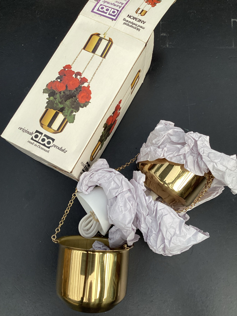 #aboranders #belysning #potteskjulermedlys #messingpotte#pottemedlys søholmsøholmkeramiksøholmvæglamperetro retrokeramik axellajettehellerøe axellavæglampe vægophæng vintage midcenturymodern danishmodern tilsalg sælges forsale genbrug midmod classic interiordesign homedecor vintagevejlepaulinekdk