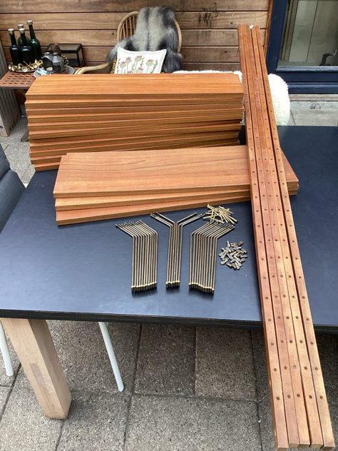 #vægreol#vægreoliteak#cadovius#cadoviuswallunit#pssystem pssystemwallunits teakpalisanderbordlampevæglampesengelampejohammerborg fogmorup danishdesign danishlamp vintagelamp brass danishdesign midcenturymodern danishmodern tilsalg sælges forsale loppefund genbrug midmod classic interiordesign homedecorvejle