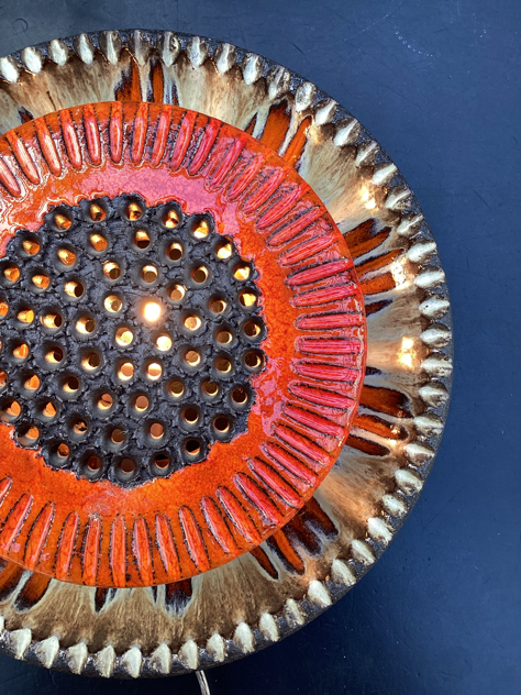 #keramikvæglampe #væglampeikeramik #keramiklampe#løvemose#løvemosekeramik danishdesign vintagelamp vintagekeramikstentøjkeramikvæglampeceramiclampmidmodinteriørindretningboligindretningvejlepaulinekdk