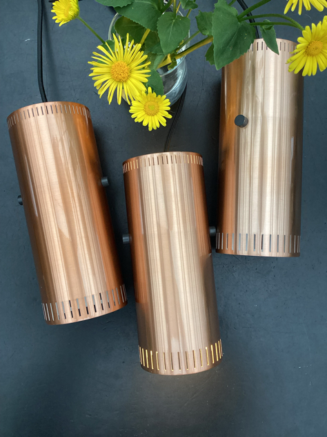 #fogmorup #johammerborg #midmod #cylinderpendel#paulinekdk vejle indretning interiør boligindretning indretmedgenbrug pendel belysning danishdesign interiordesign trombonelamp