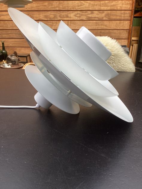 #jeka#jekalamp#jeka1039#lyskærlampe#lyskærbelysninglyskaerlyskaerlampbrassvintagedanishdesign danishlamp vintagelamp danishdesign midcenturymodern danishmodern tilsalg sælges forsale loppefund genbrug midmod classic interiordesign homedecorpaulinekdk vejle