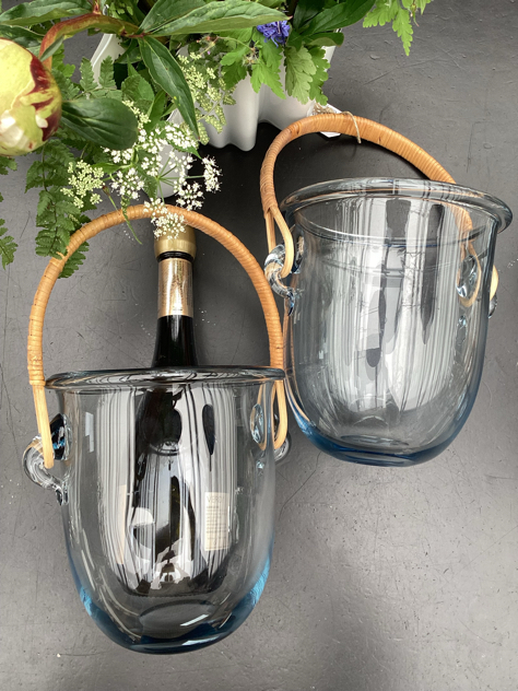 holmegaardvin.jpg #krystalglas #isspand #basthank #holmegaard #holmegaardglas #holmegaardisspand #neptun#borddækning #midcenturymodern #danishmodern #tilsalg #sælges #forsale #loppefund #genbrug #midmod #classic #interiordesign #homedecor #bæredygtig #indretning #indretmedgenbrug#holmegaardvinkøler #jacobebang