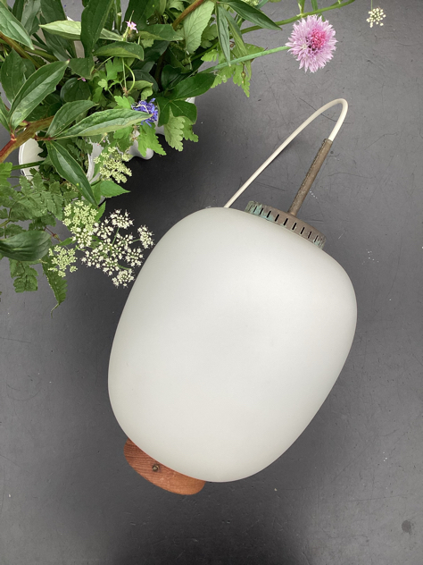 #bentkarlby#peanutlamp#kinalampe#chinalamp#bentkarlbylyfabentkarlbylamp bentkarlbykinapendel satellitlampevilhelmwohlertlampeholmegaardopalglaskøkkenlampeglashuttelimburglysekronechandelierkaiserleuchtrnpoulchristiansenlampeleklintleklintlampelyfabordlampevintagepaulinekdk