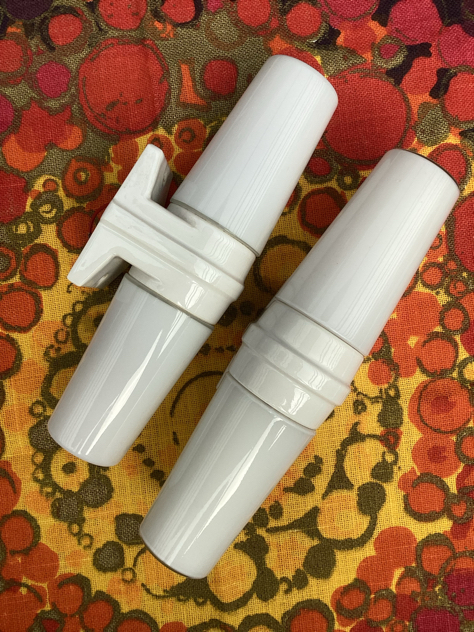 6060hvide.jpg #badeværelse #belysning #vintagevæglampe #vintage#iföiføifölamp vintagelamp retrolamper væglampe badeværelseslampe sengelampe belysning vintage midcenturymodern danishmodern tilsalg sælges forsale loppefund genbrug midmod classic interiordesign homedecor