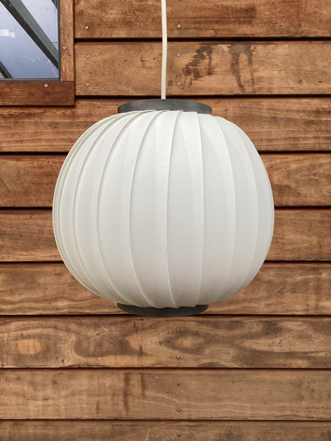 #larsschiøler#larsschiølerlampe #hoyruplight#hoyrup#holmsørensenlampe holmsorensen moonlamp moonlampependelbelysningloftlampe 1960s midmoddanishdesignvintagevejlepaulinekdk