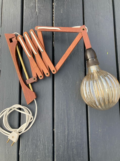 #sakselampe sakselampeitræ #vintagelampe#sakselampeiteak#teak