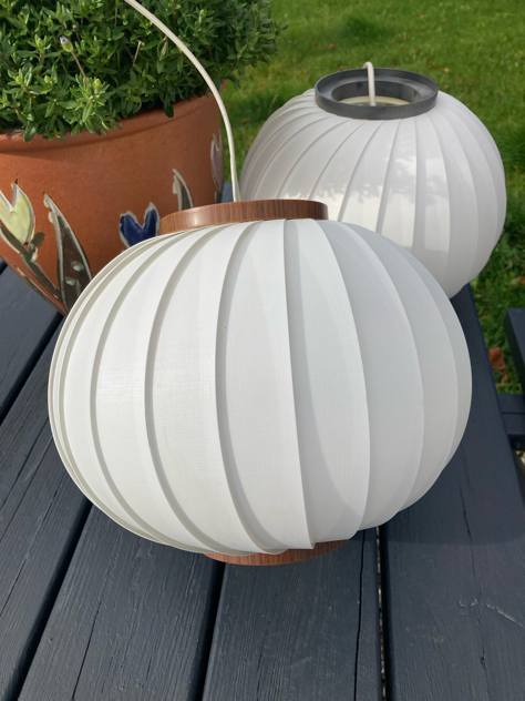 #larsschiøler#larsschiølerlampe #hoyruplight#hoyrup#holmsørensenlampe holmsorensen moonlamp moonlampependelbelysningloftlampe 1960s midmoddanishdesignvintagevejlepaulinekd